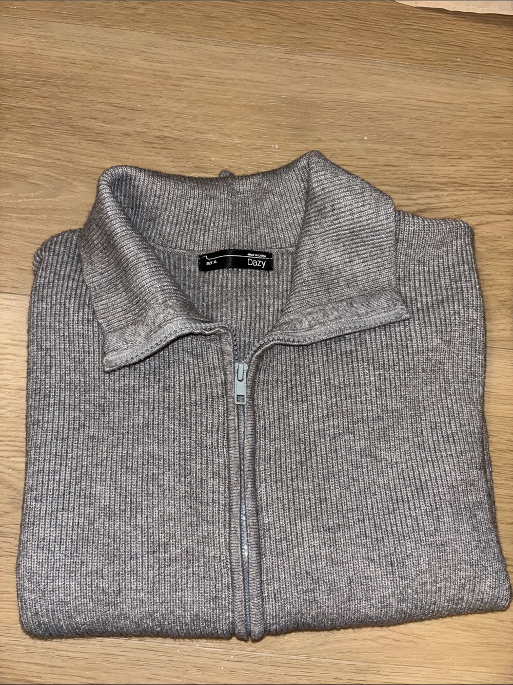 Dazy Men’s Light Gray Ribbed Zip-Up Sweater